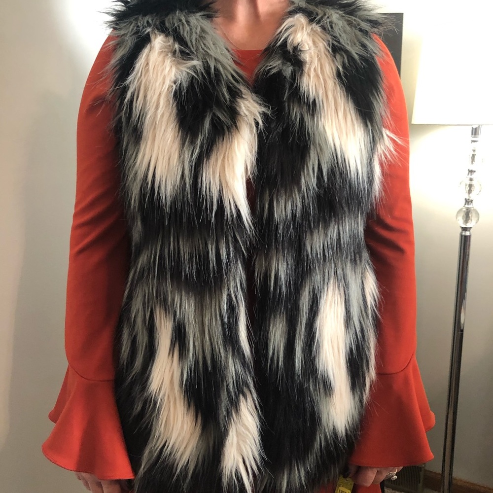 Vest with pockets.